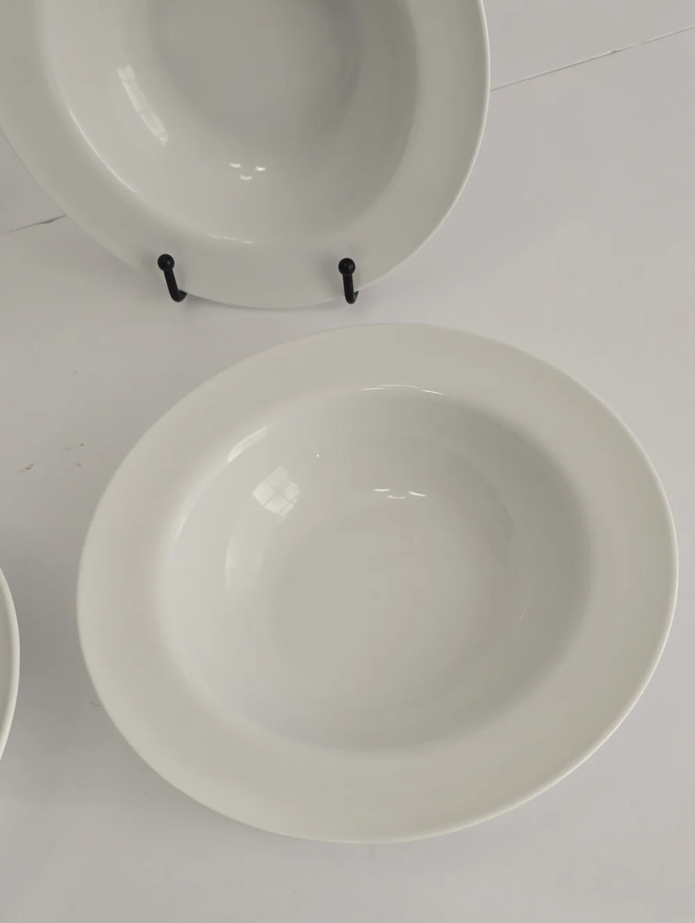 Pier 1 Imports Set Of 4 Luminous White Porcelain Soup Pasta Bowls